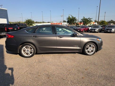 Used 2018 Ford Fusion S image 6