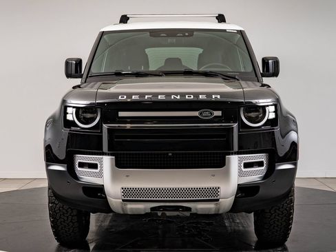 Used 2023 Land Rover Defender 110 S AWD/4WD image 2
