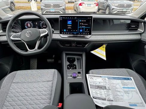 New 2025 Volkswagen Tiguan S AWD/4WD image 14