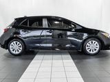 Used 2025 Toyota Corolla SE image 3