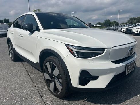 Certified 2023 Volvo C40 P8 Recharge Ultimate w/ Protection Package Premier AWD/4WD image 1
