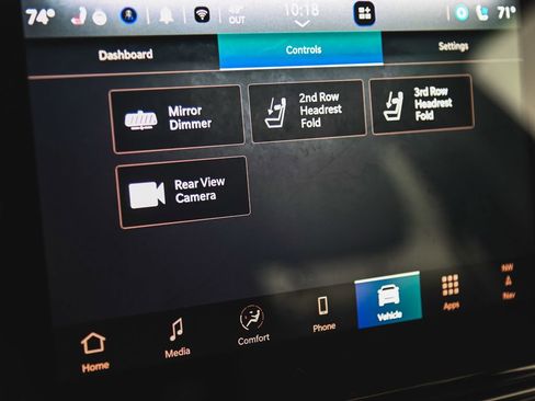 Used 2025 Jeep Wagoneer 4WD image 24