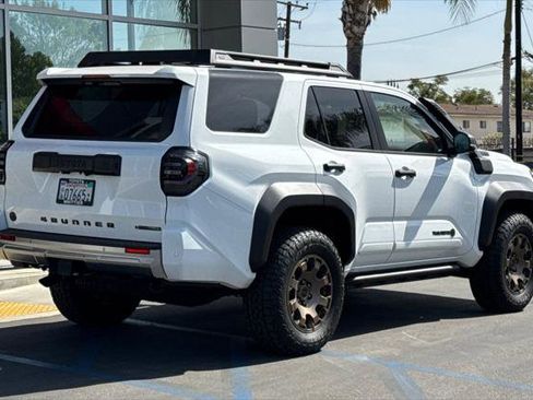 Certified 2025 Toyota 4Runner Trailhunter image 5