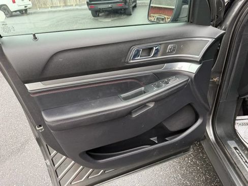 Used 2019 Ford Explorer Sport w/ Equipment Group 401A AWD/4WD image 10