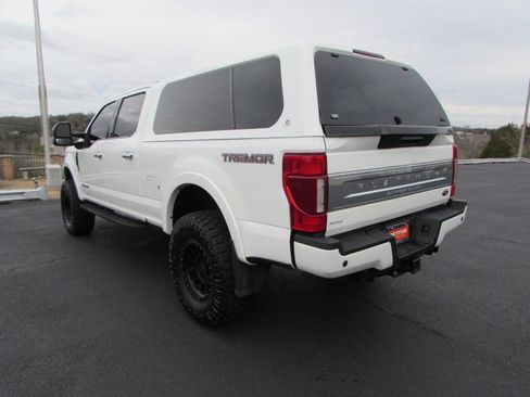 Used 2022 Ford F250 Platinum w/ Tremor Off-Road Package AWD/4WD image 5