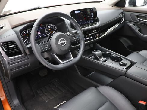 Used 2023 Nissan Rogue SL w/ SL Premium Package image 15