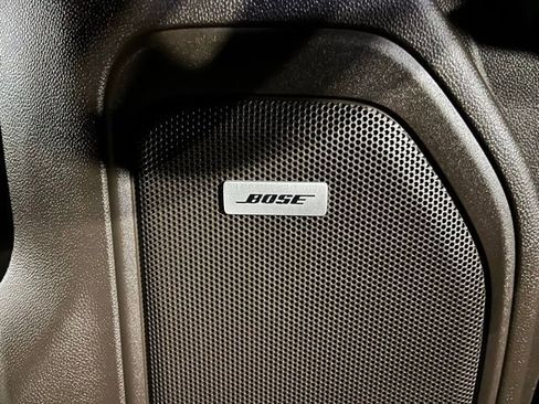 Used 2021 GMC Sierra 1500 SLT w/ Technology Package image 22