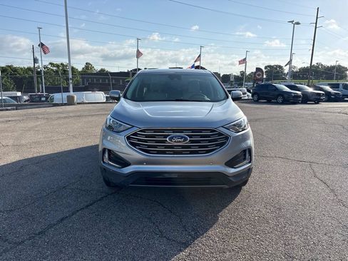 Certified 2022 Ford Edge Titanium AWD/4WD image 2