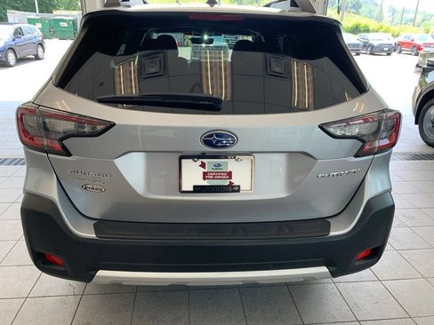 Certified 2023 Subaru Outback Limited AWD/4WD image 15