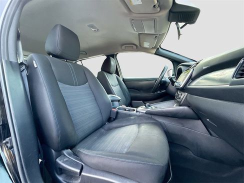 Used 2023 Nissan Leaf S image 26