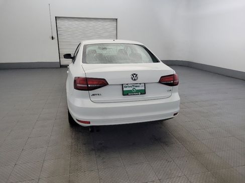 Used 2017 Volkswagen Jetta S image 6