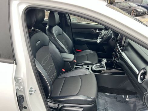 Used 2023 Kia Forte GT-Line w/ GT-Line Technology Package image 25