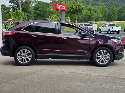 Used 2023 Ford Edge Titanium AWD/4WD image 6