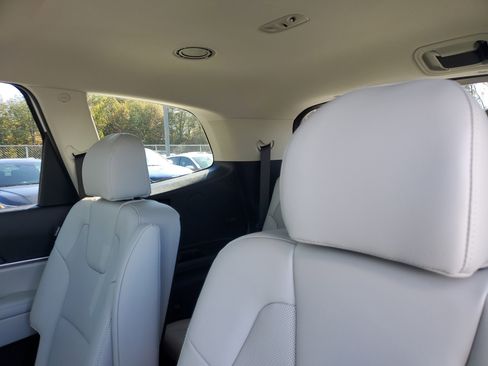 New 2025 Kia Telluride S image 9