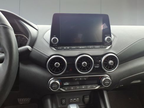 Used 2025 Nissan Sentra SV w/ All-Weather Package FWD image 14