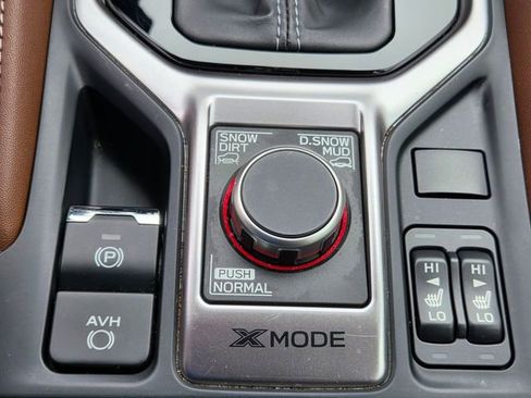 Used 2023 Subaru Forester Touring AWD/4WD image 37