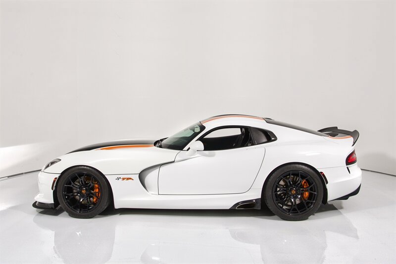 Used 2014 SRT Viper SRT-10 RWD image 5