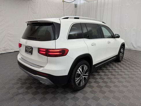 Used 2025 Mercedes-Benz GLB 250 image 4
