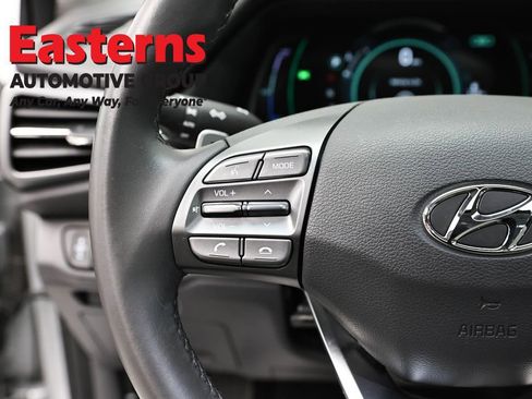 Used 2022 Hyundai Ioniq SEL FWD image 15
