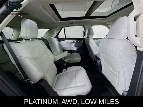 Used 2025 Ford Explorer Platinum w/ LUX Leather Package image 28