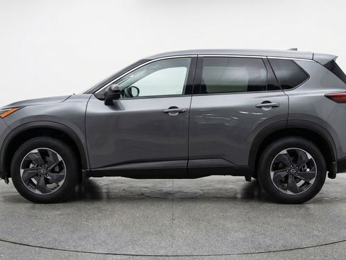 Used 2025 Nissan Rogue SV image 5