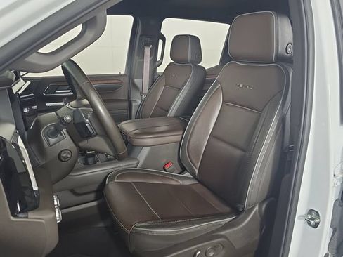 Used 2023 GMC Sierra 1500 Denali w/ Technology Package AWD/4WD image 29