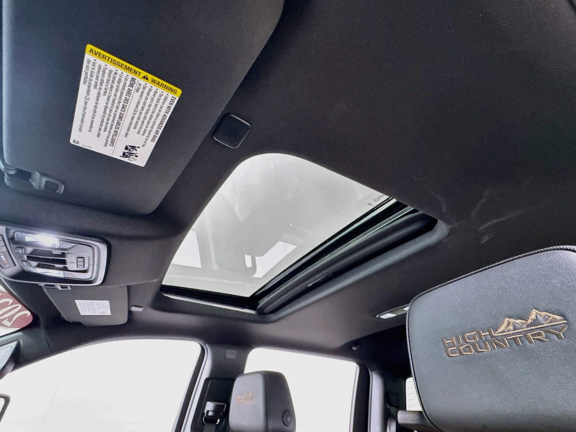 Used 2025 Chevrolet Silverado 3500 High Country w/ High Country Premium Package AWD/4WD image 6