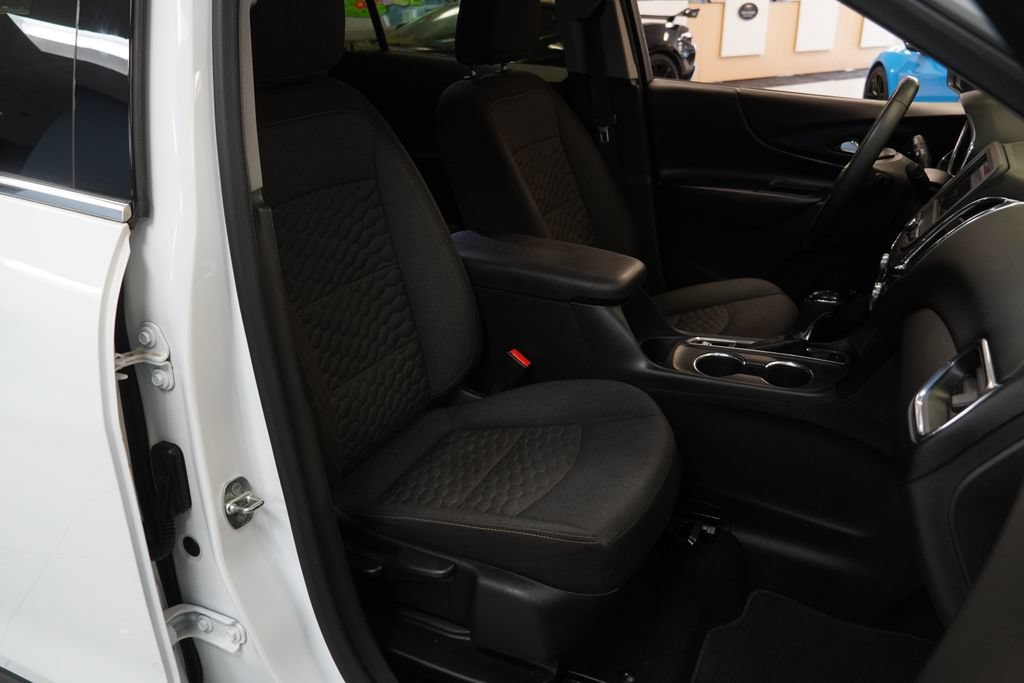 Used 2020 Chevrolet Equinox LT AWD/4WD image 24