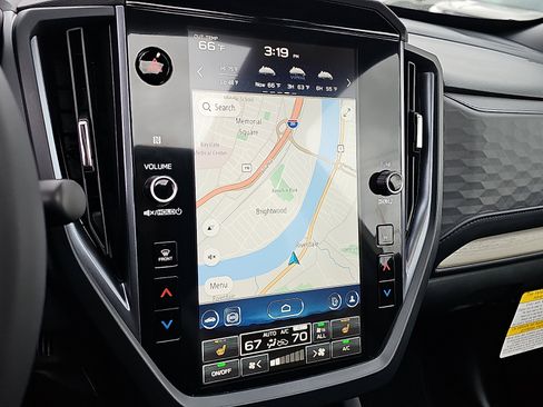 Certified 2025 Subaru Forester Limited image 18