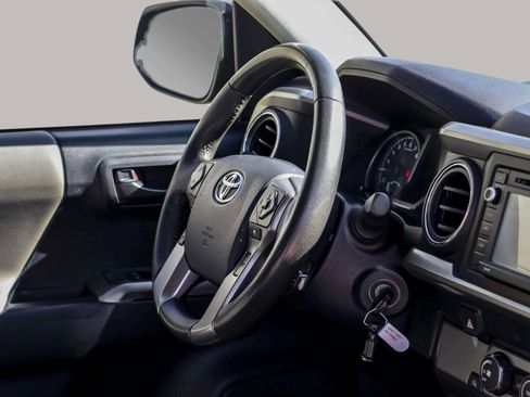 Used 2019 Toyota Tacoma SR5 image 34