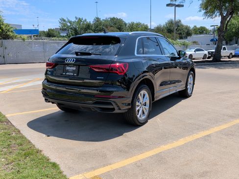 Certified 2025 Audi Q3 2.0T Premium w/ Convenience Package AWD/4WD image 10