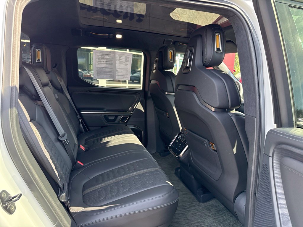 Used 2023 Rivian R1T Adventure Dual AWD/4WD image 11