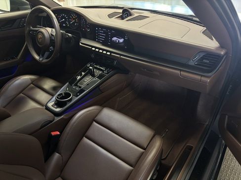 Used 2024 Porsche 911 Targa 4 GTS image 31