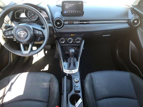 Used 2019 Toyota Yaris LE FWD image 19