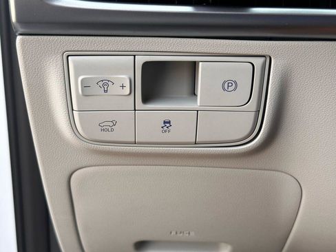 New 2026 Hyundai Tucson Limited image 30