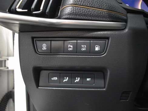 Used 2024 MAZDA CX-90 Plug-In Hybrid w/ Premium Pkg image 18