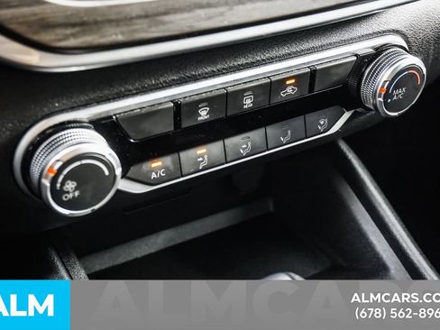 Used 2025 Nissan Altima 2.5 SV FWD image 37