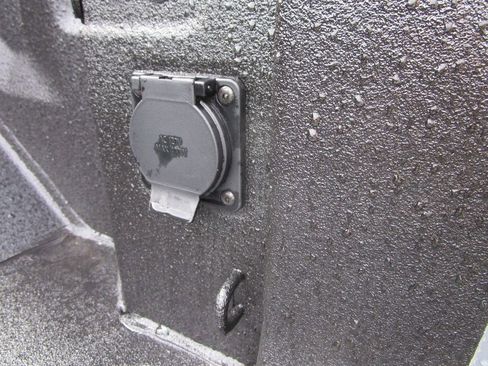 New 2026 GMC Hummer EV 2X image 11