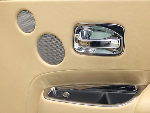Used 2015 Rolls-Royce Ghost RWD image 99