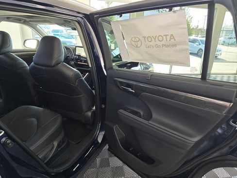 New 2026 Toyota Highlander Limited image 38