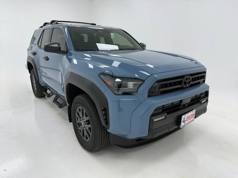 New 2025 Toyota 4Runner SR5 image 2