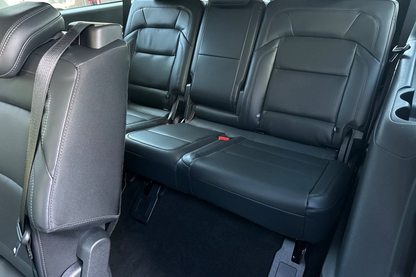 New 2026 Lincoln Navigator L Premier AWD/4WD image 14