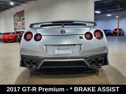 Used 2017 Nissan GT-R Premium AWD/4WD image 11