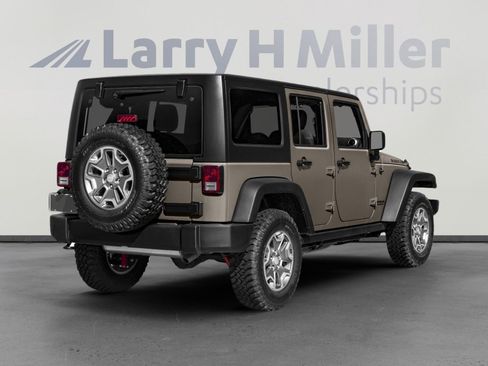 Used 2016 Jeep Wrangler Unlimited Rubicon image 2