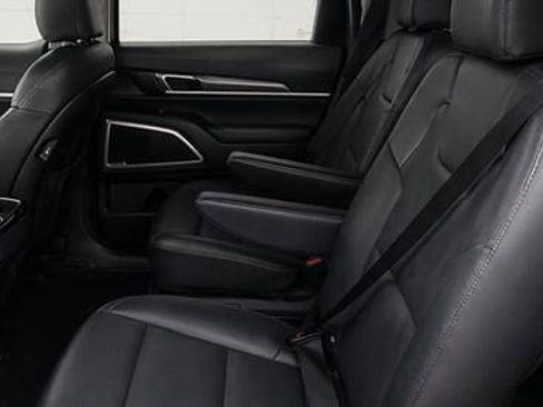 Used 2021 Kia Telluride S AWD/4WD image 5