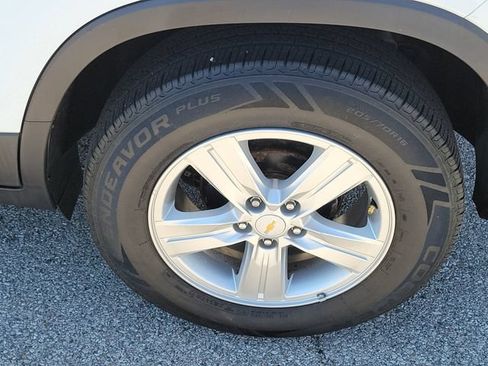Used 2020 Chevrolet Trax LS w/ LPO, Cargo Package FWD image 22