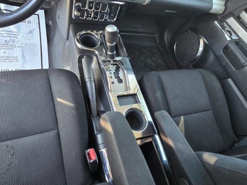 Used 2007 Toyota FJ Cruiser 4WD image 15