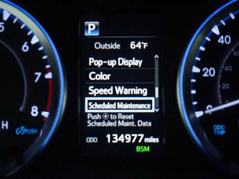 Used 2019 Toyota Highlander XLE image 30