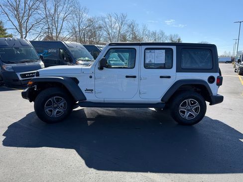 Used 2022 Jeep Wrangler Unlimited Sport w/ Technology Group image 4