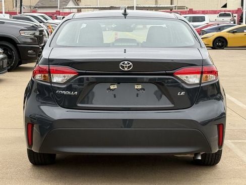 Used 2025 Toyota Corolla LE FWD image 5